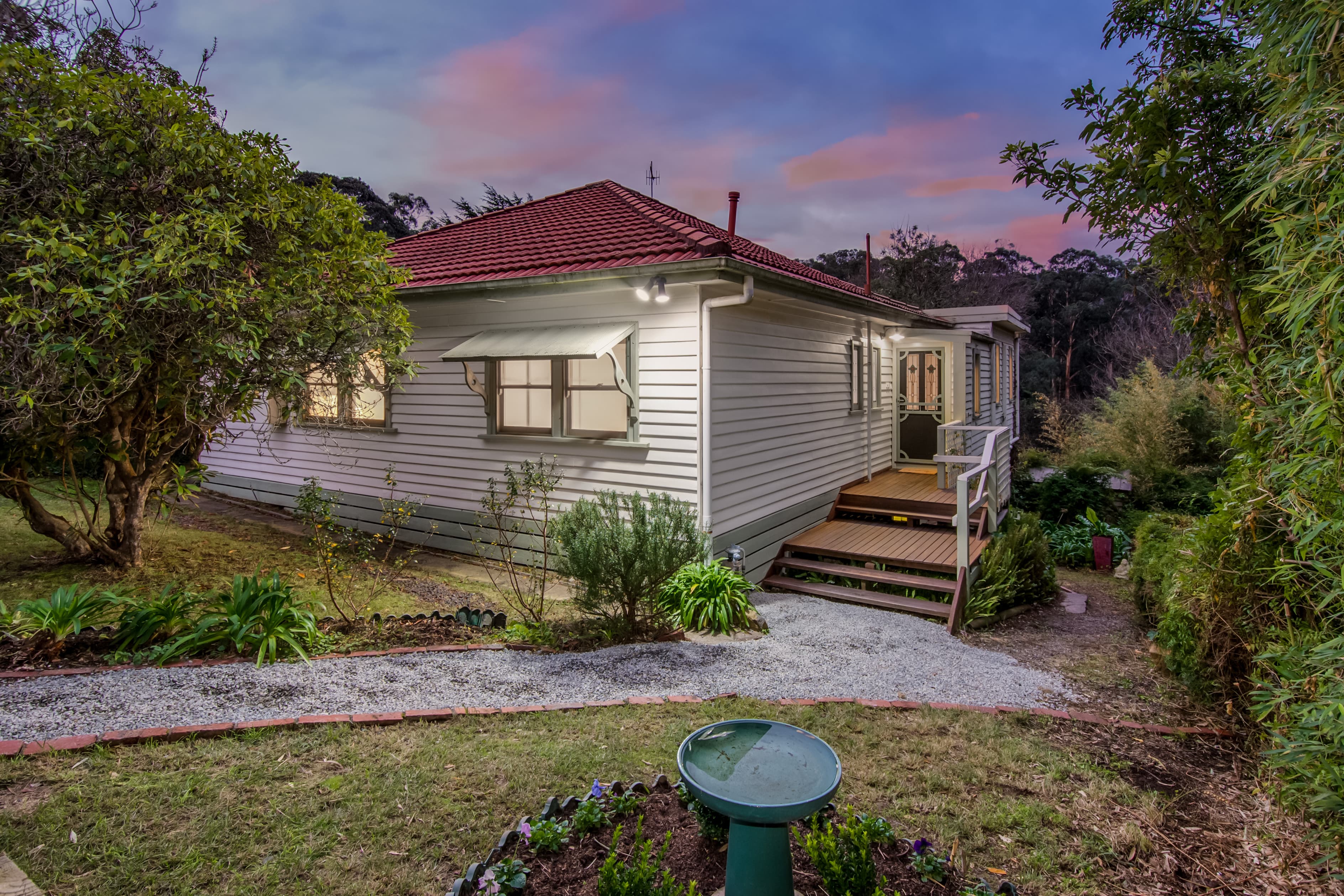 16 Hughes Street, UPWEY VIC 3158