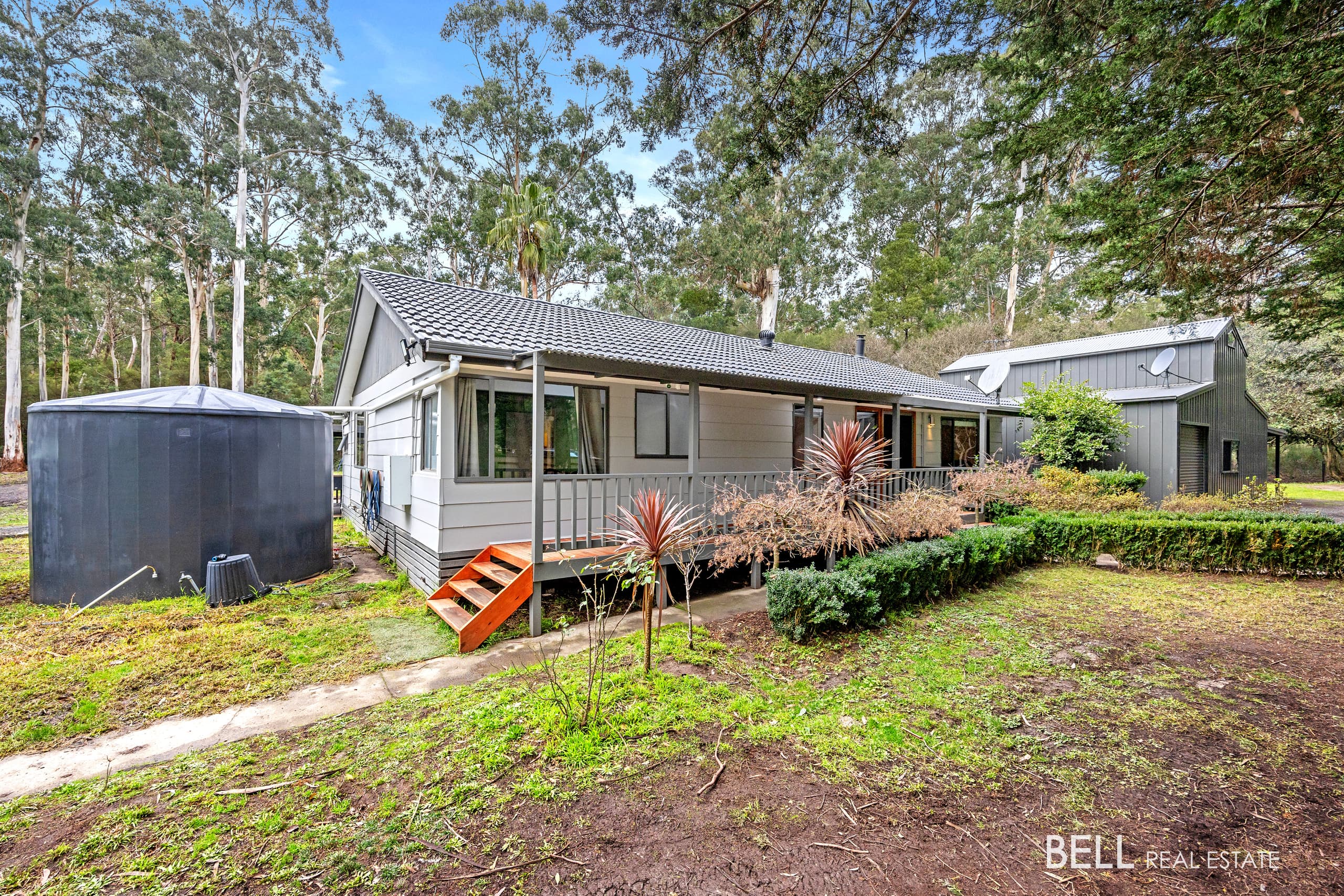 195 Gembrook-Launching Place Road, LAUNCHING PLACE VIC 3139