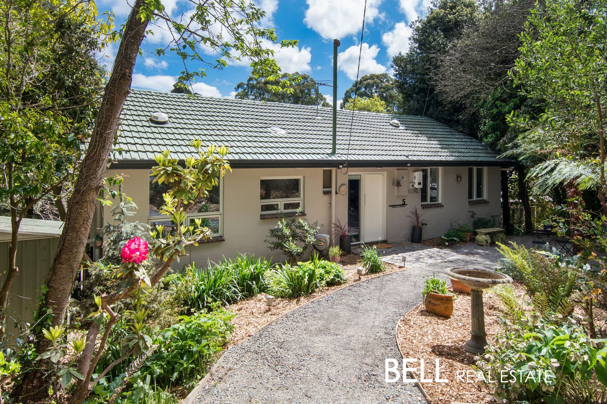 5 Yarilla Road, SASSAFRAS VIC 3787