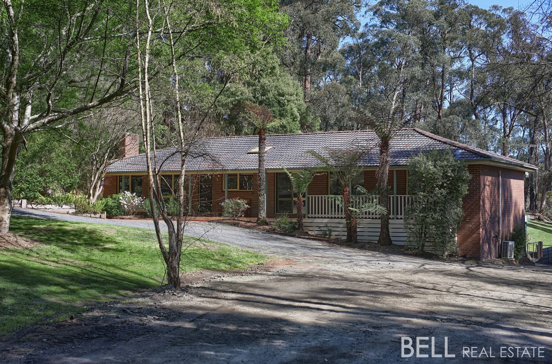 51 Devon Avenue, COCKATOO VIC 3781