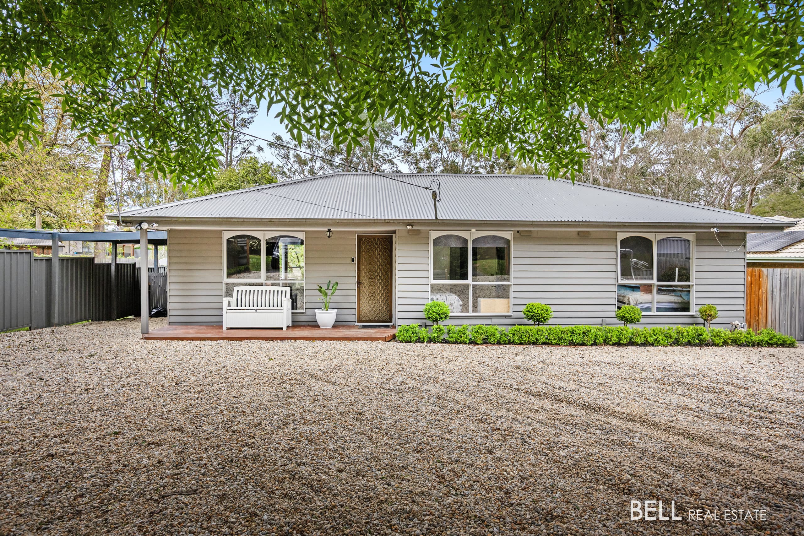 9 Cairncroft Avenue, LAUNCHING PLACE VIC 3139