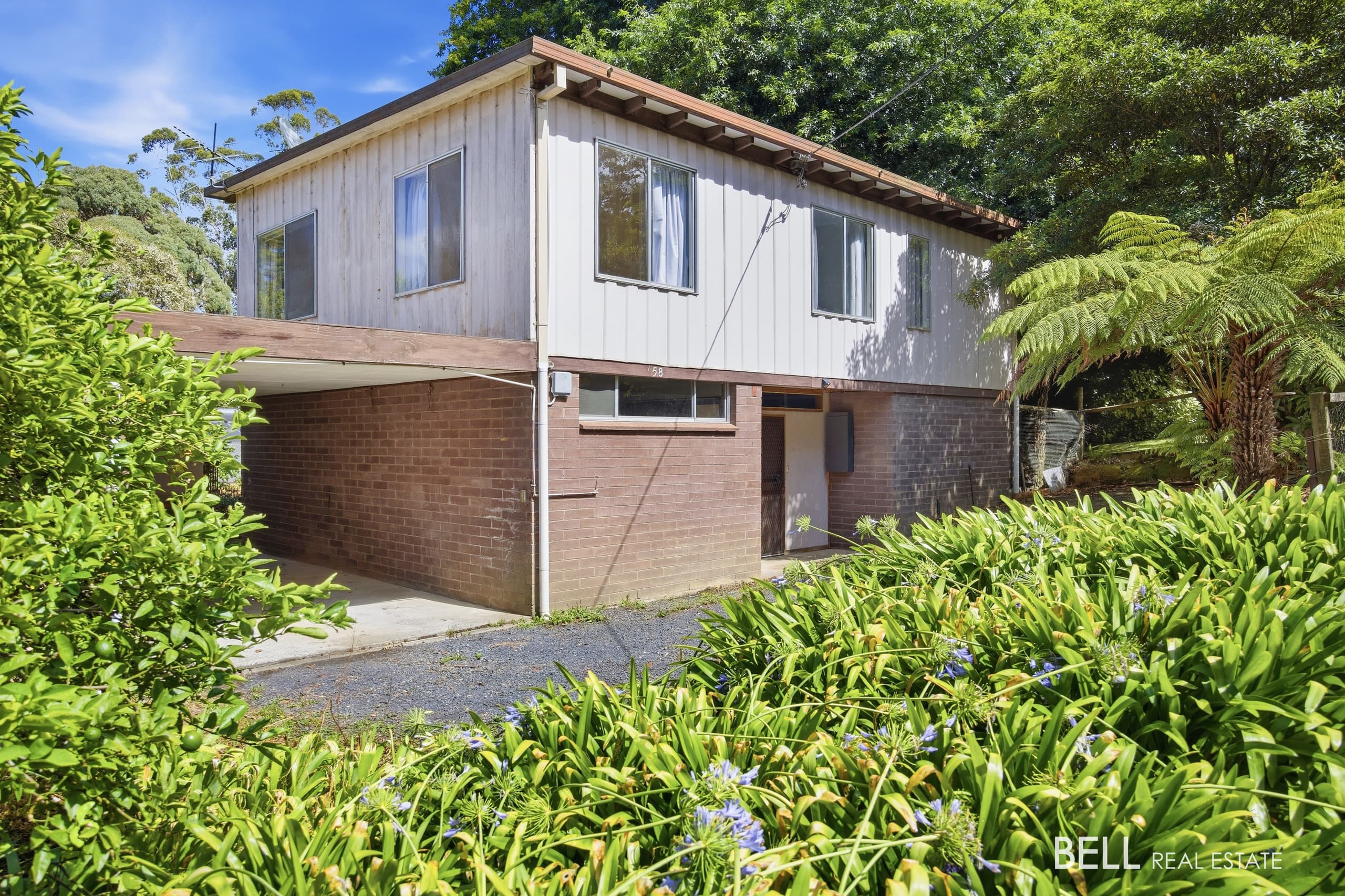 58 Surrey Road, WARBURTON VIC 3799