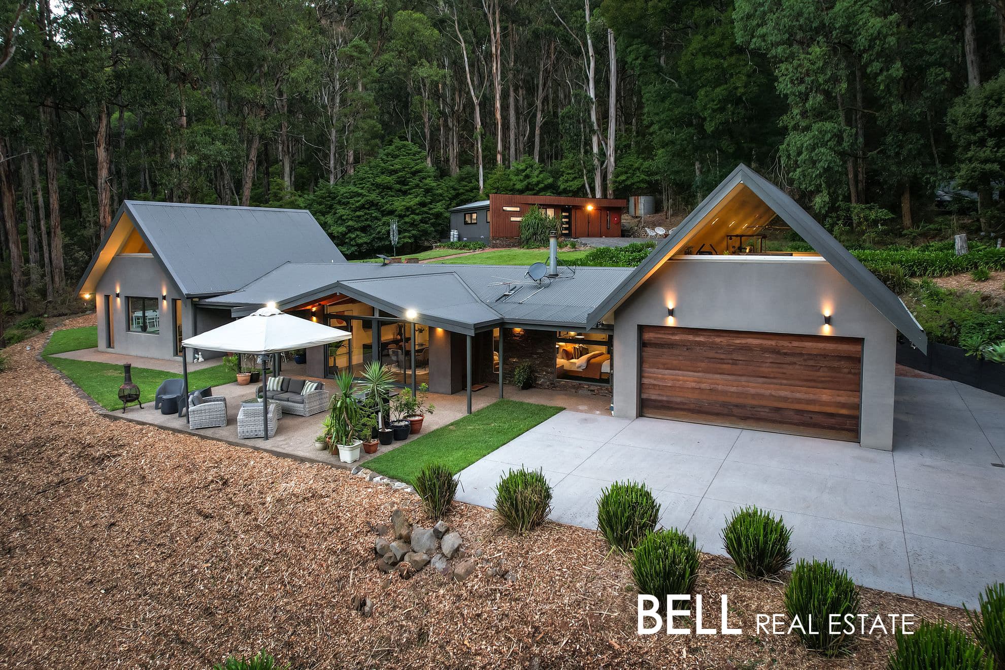 19 Old Coach Road, SASSAFRAS VIC 3787