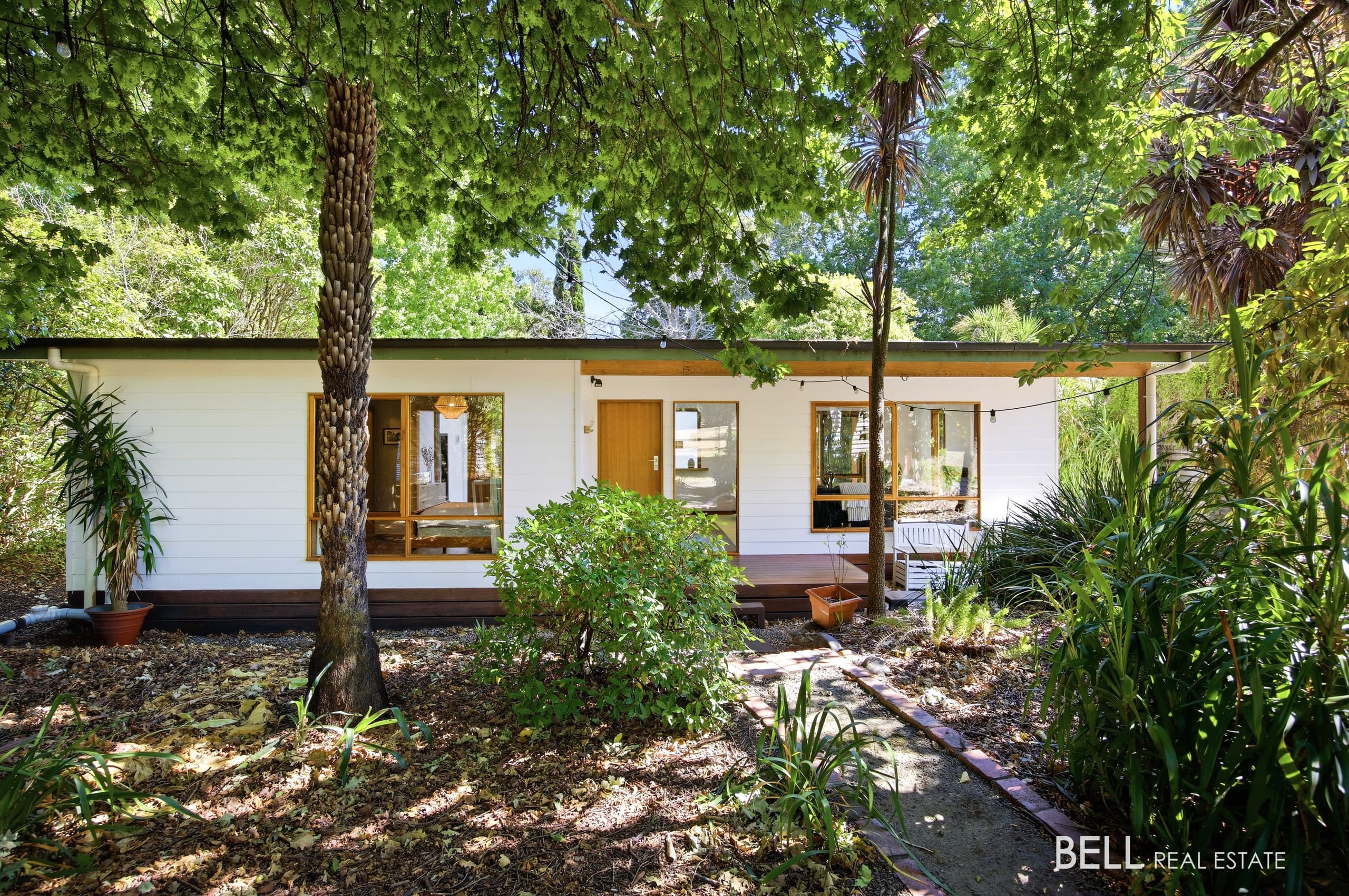 398 Woods Point Road, EAST WARBURTON VIC 3799