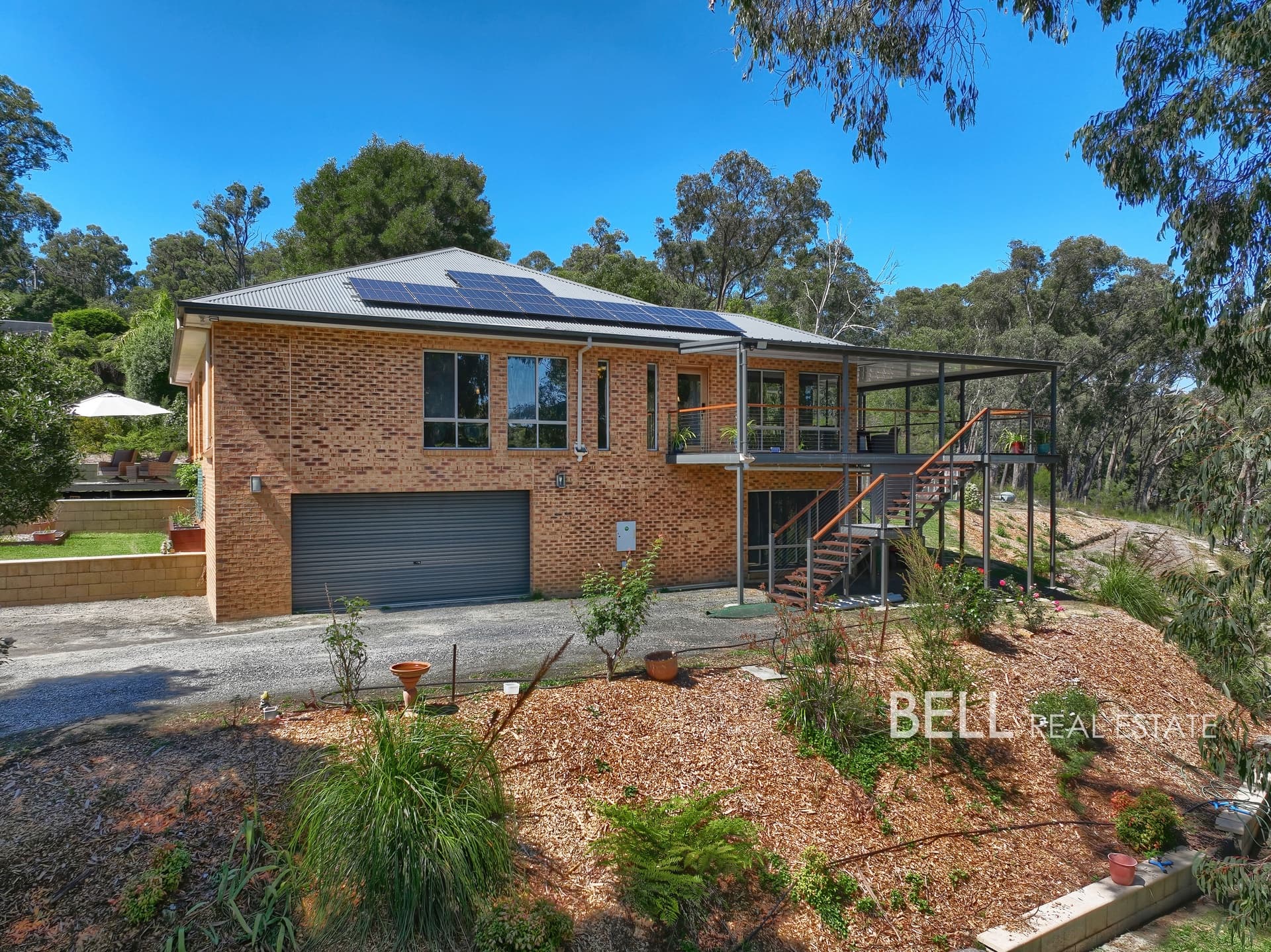 8 Francis Street, COCKATOO VIC 3781