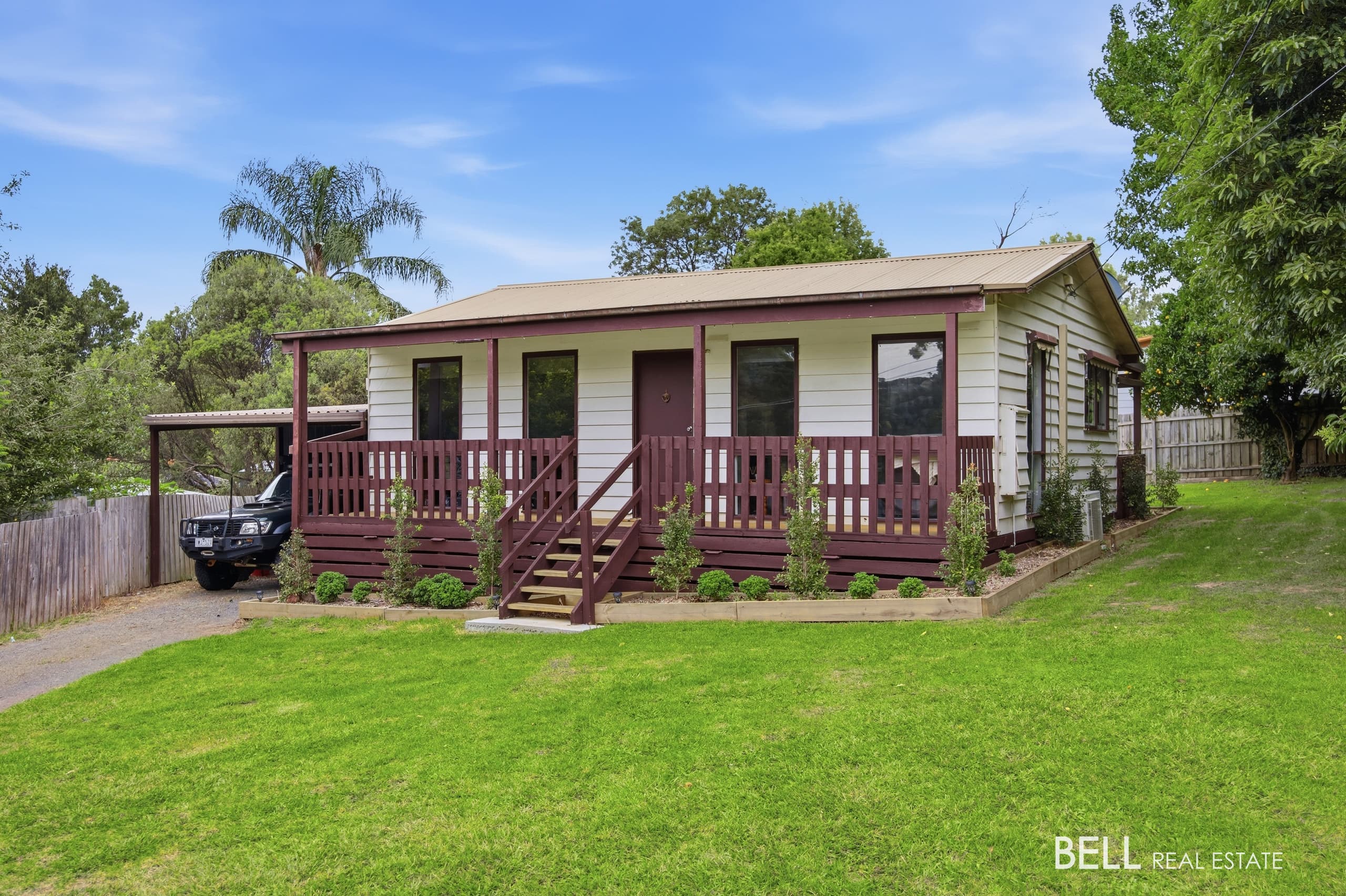 1 Pierre Court, MILLGROVE VIC 3799
