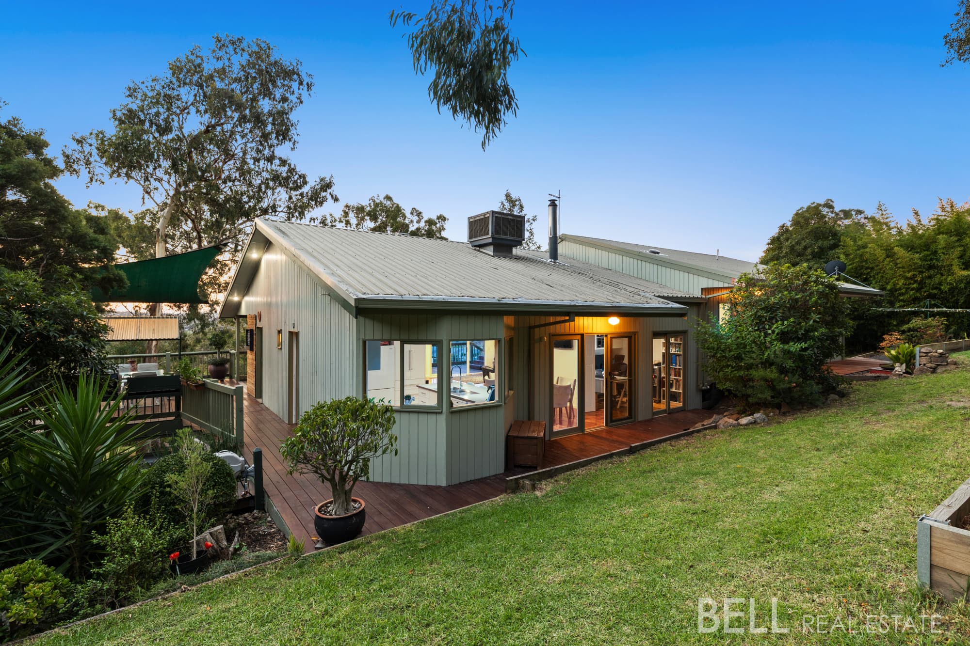 6-8 Commercial Road, MOUNT EVELYN VIC 3796
