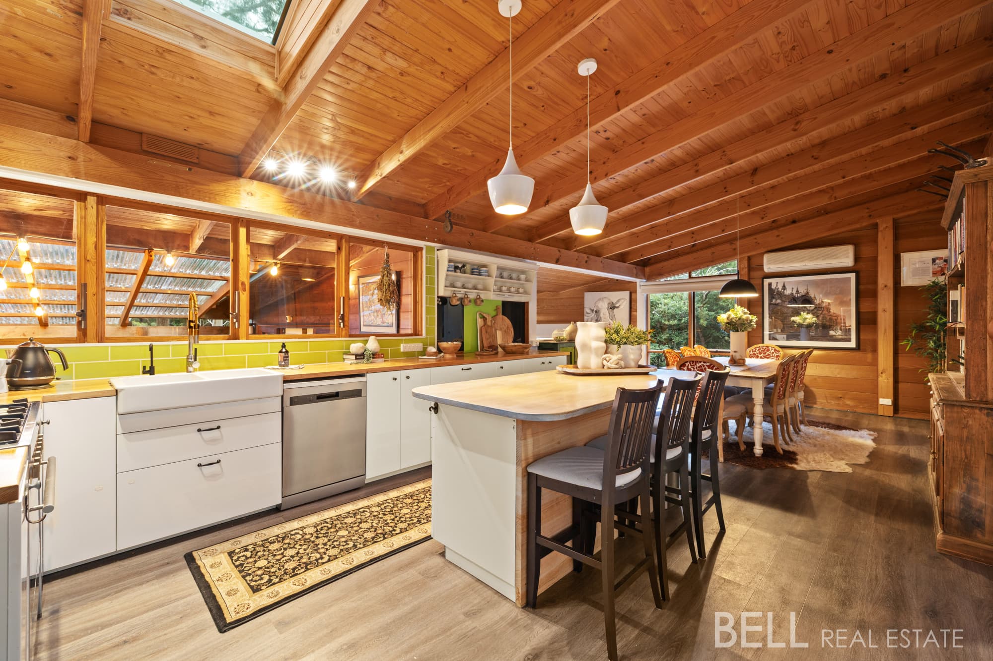 2 Roma Parade, UPWEY VIC 3158