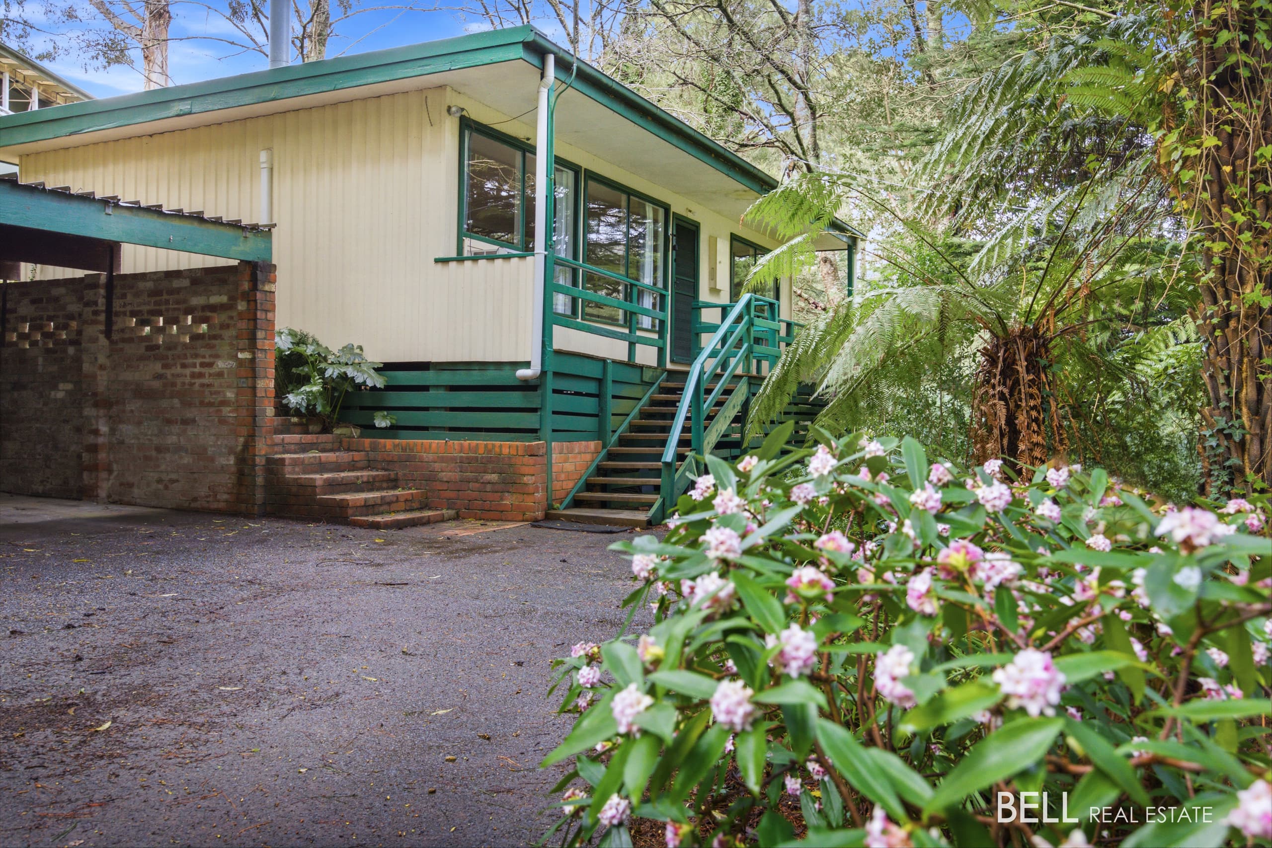 19 York Street, WARBURTON VIC 3799