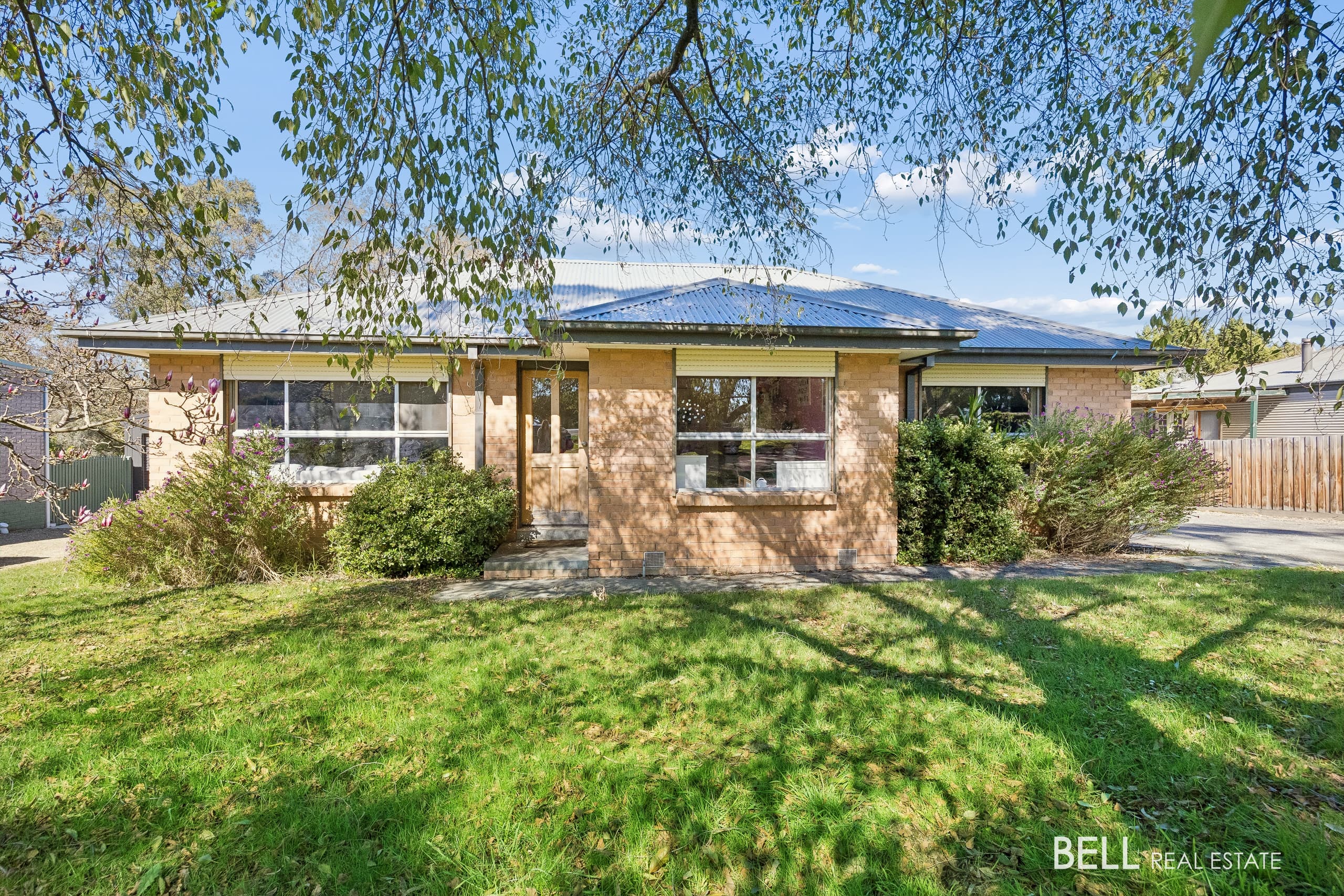 1570 Warburton Highway, WOORI YALLOCK VIC 3139