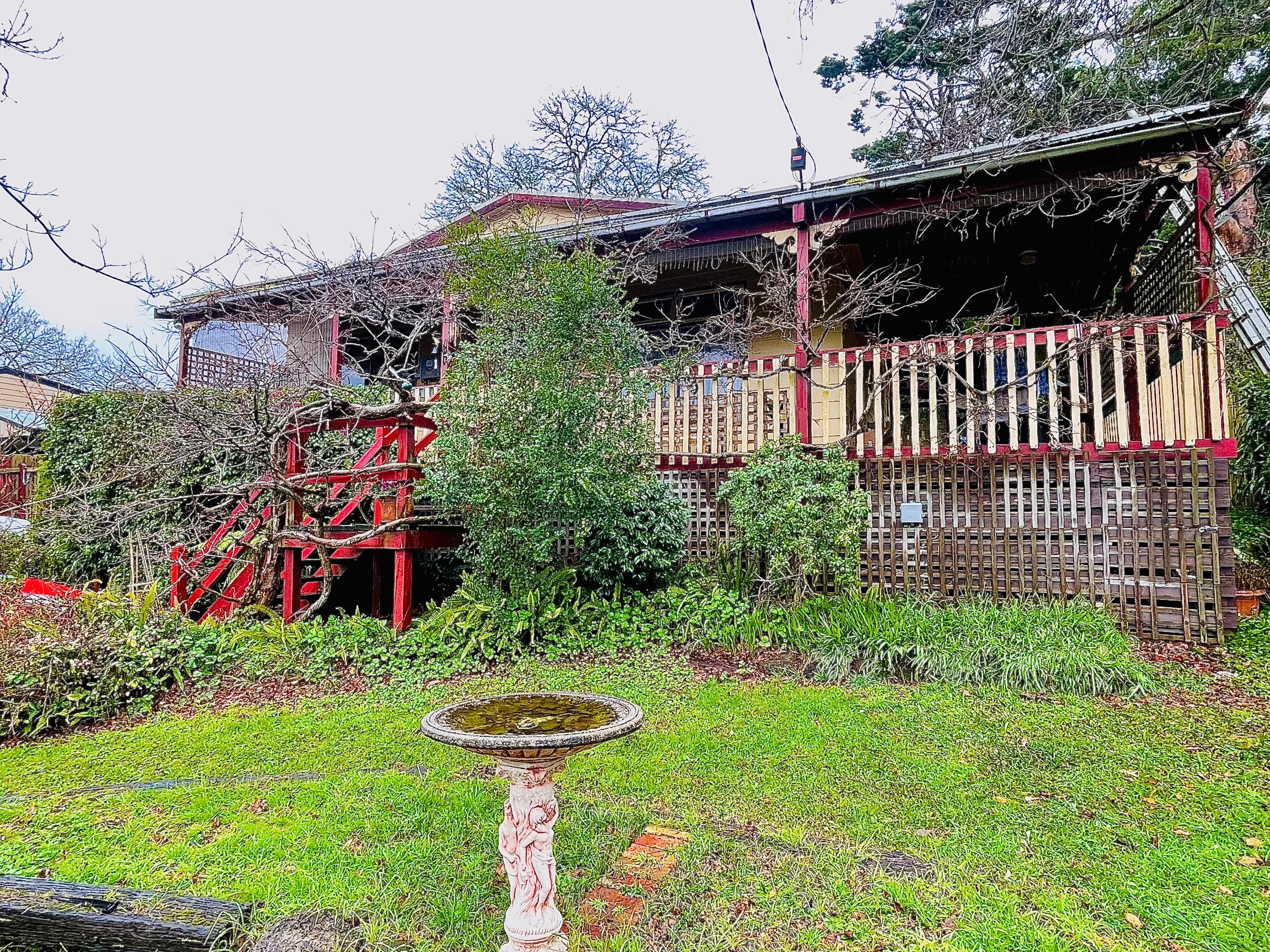 102 Woori Yallock Road, COCKATOO VIC 3781