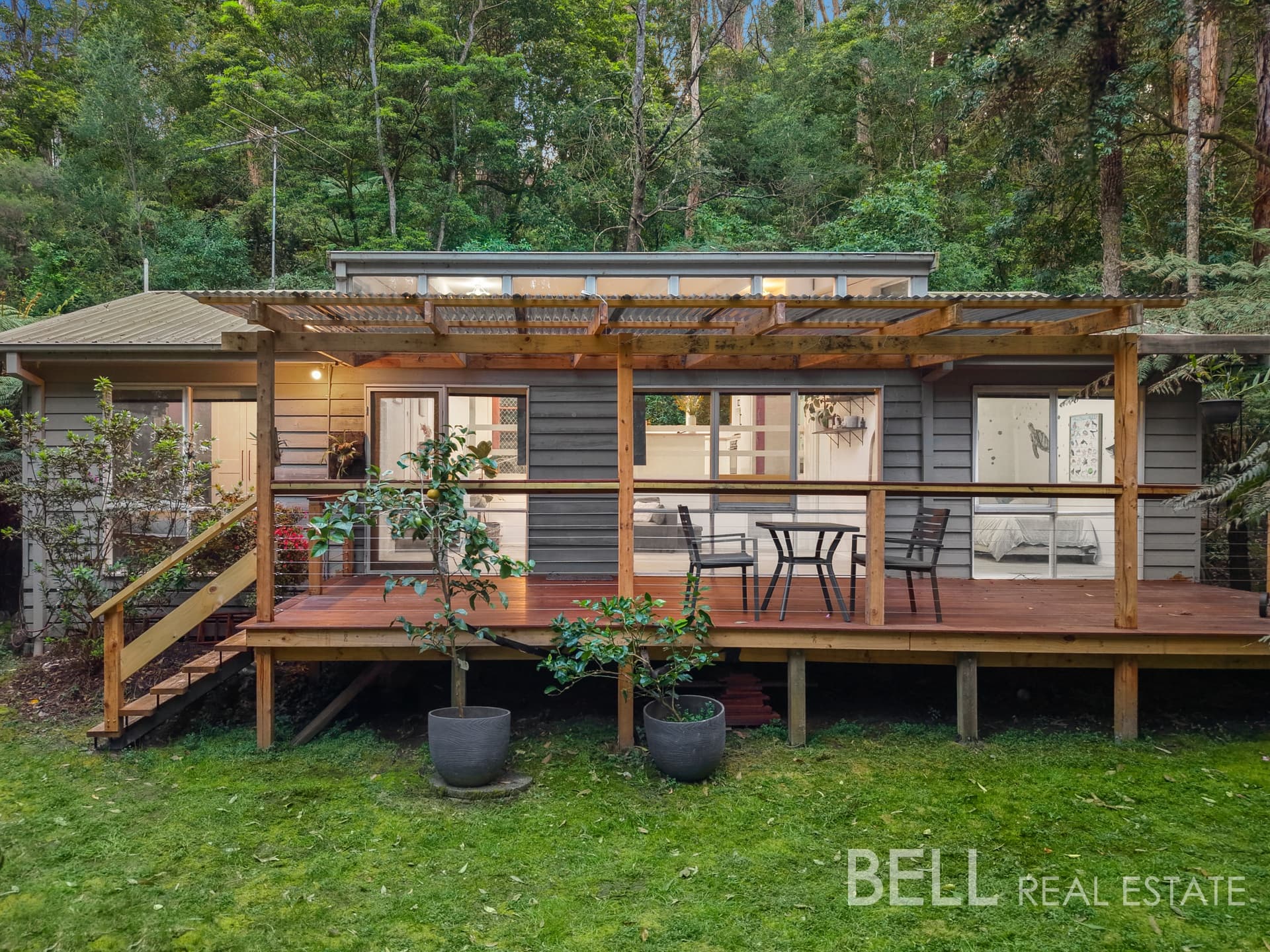 6 Glenholme Avenue, MOUNT EVELYN VIC 3796