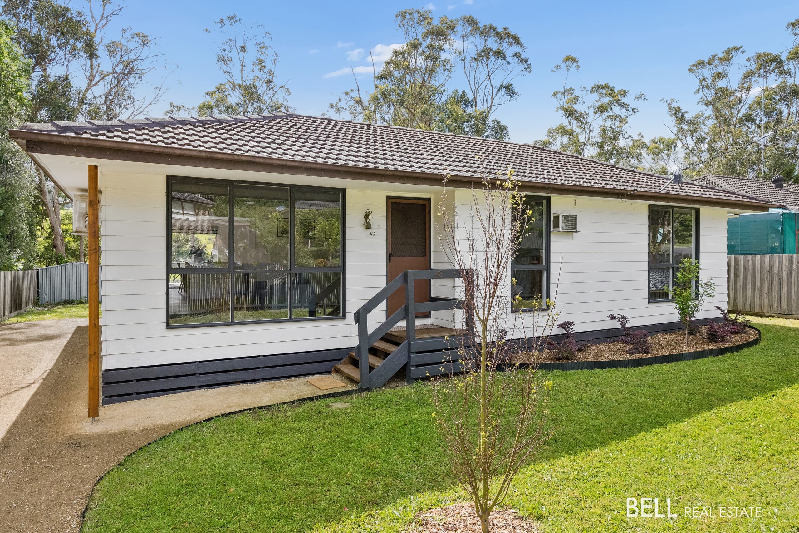 43 Shirley Crescent, WOORI YALLOCK VIC 3139